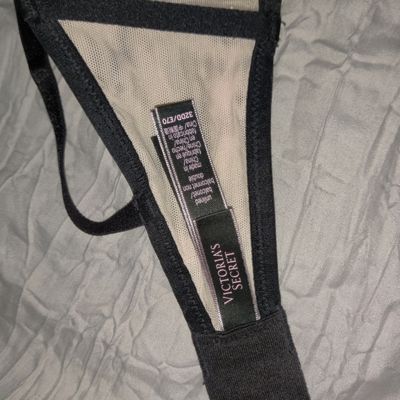 Victoria's Secret Unlined Dragon Lace Balconette Bra 32DD/E70 - Picture 4 of 5